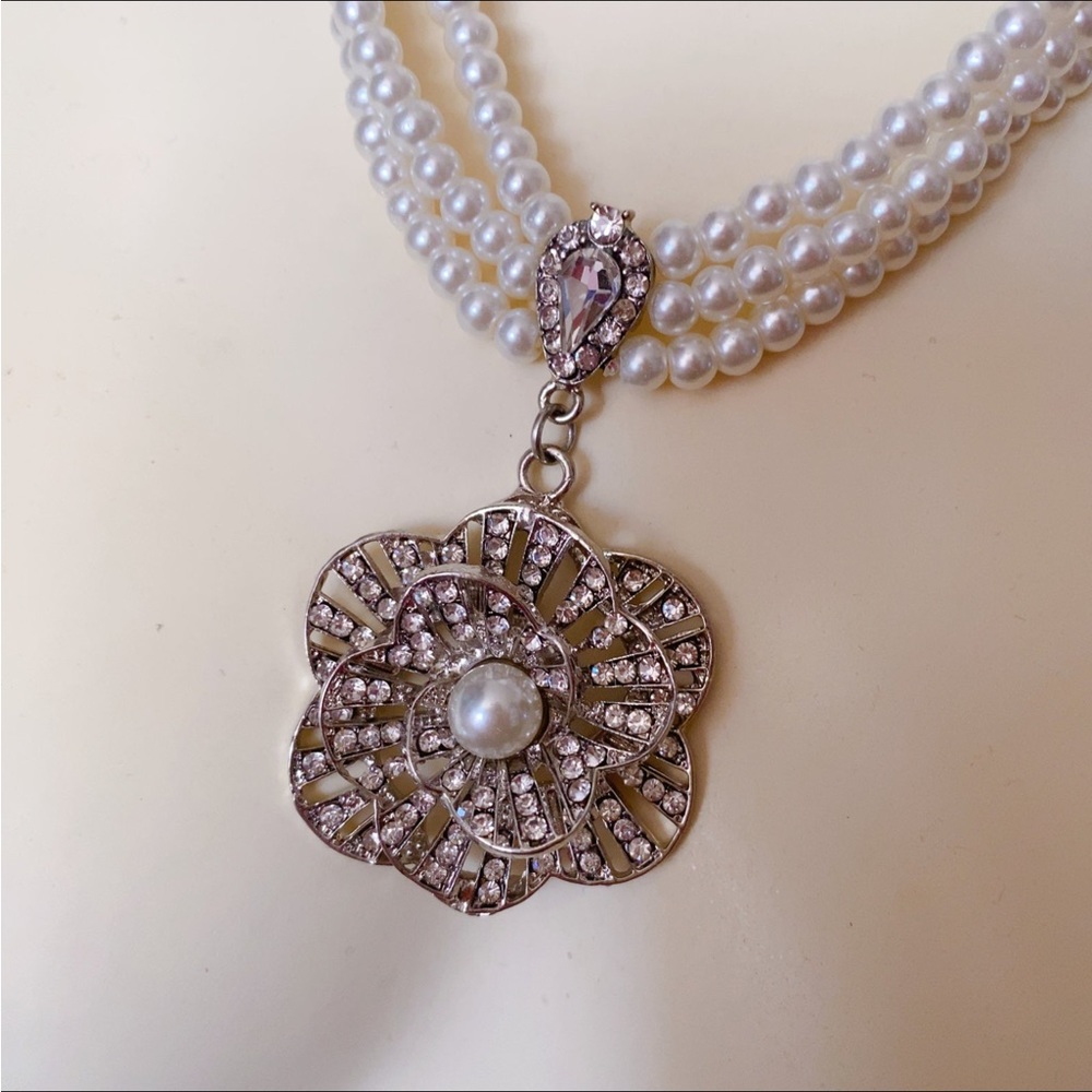 Nordstrom Triple Row of faux pearls and crystal with Camelia Pendant - Picture 5 of 12